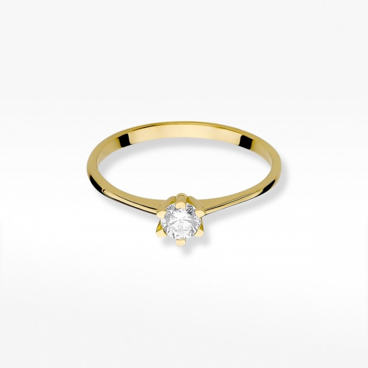 Złoty pierścionek z diamentem