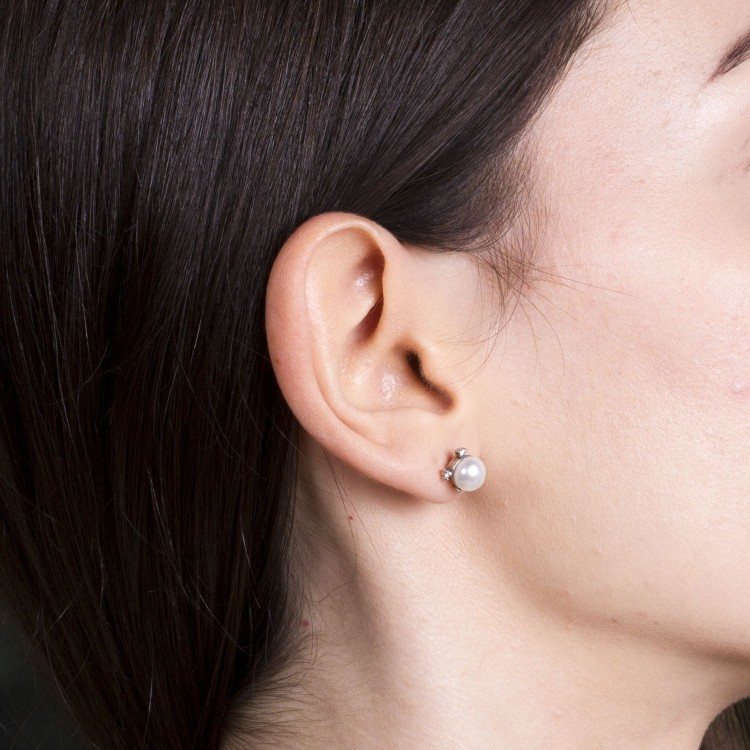 Kolczyki ze złota z perłą