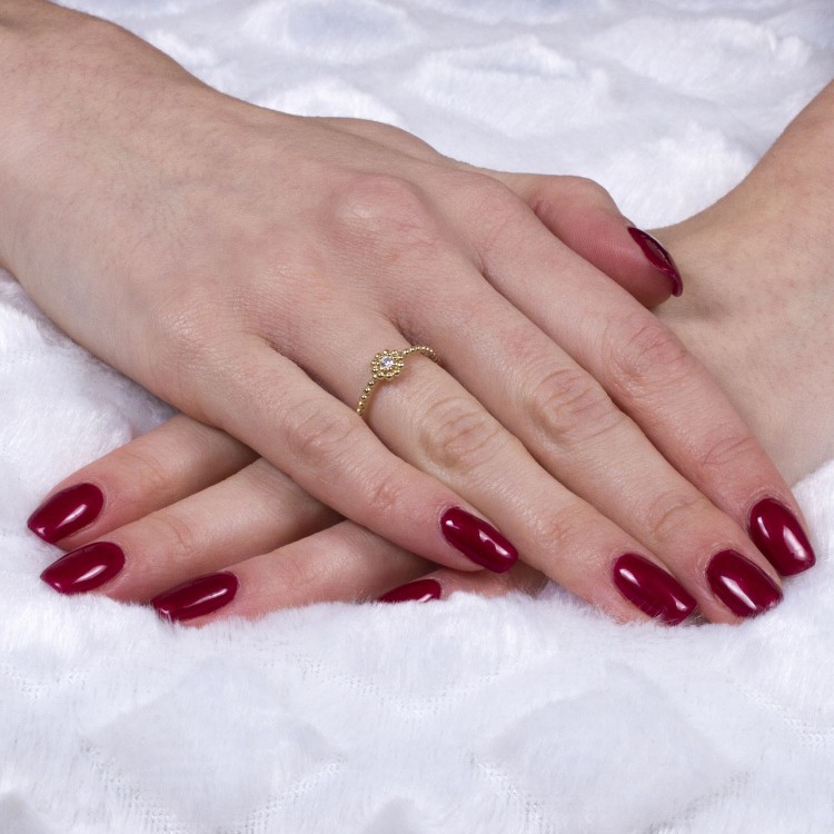 Pierścionek ze złota z cyrkonią