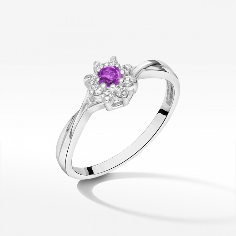 Pierścionek z amestytem i diamentami