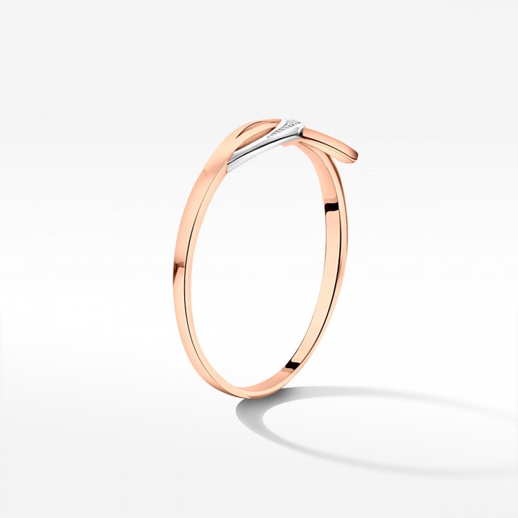 Pierścionek zaręczynowy z diamentami