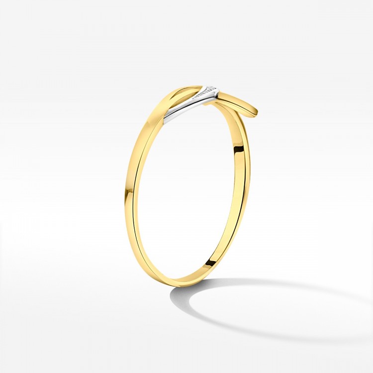 Pierścionek zaręczynowy z diamentami