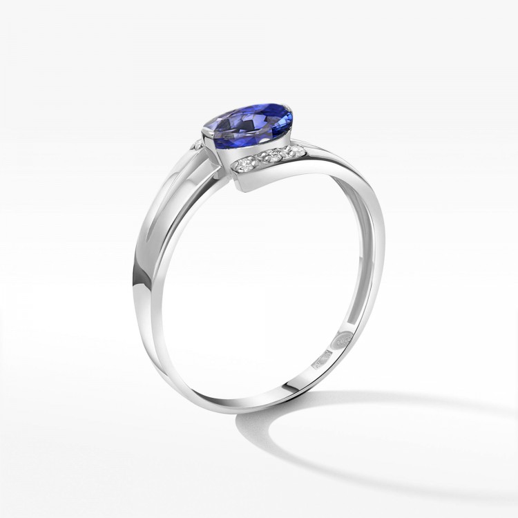 Złoty pierścionek z szafirem