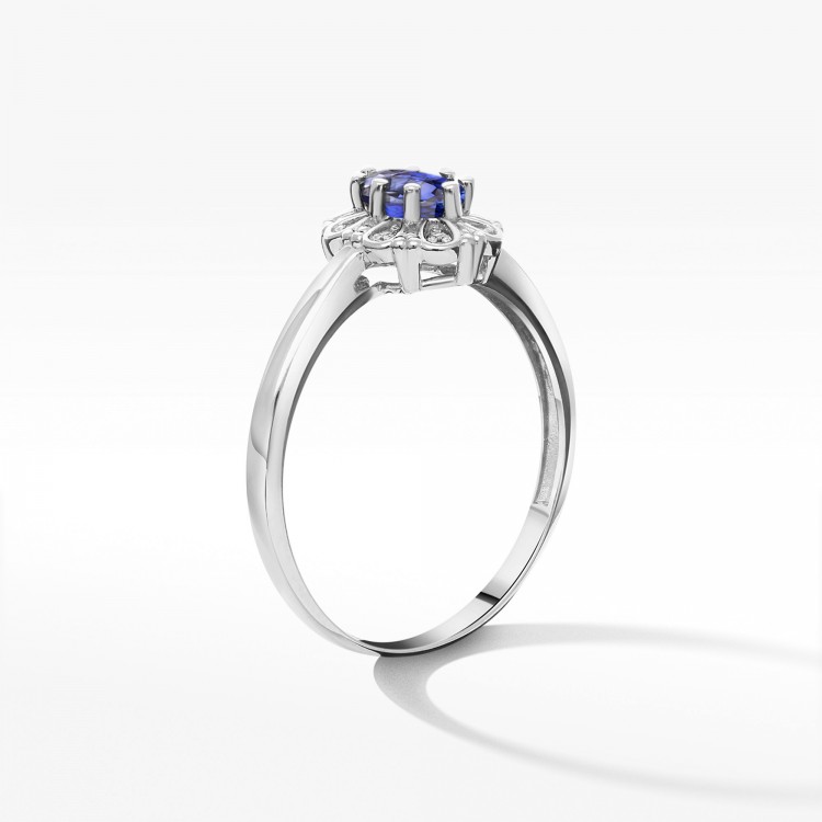 Złoty pierścionek z szafirem i diamentami