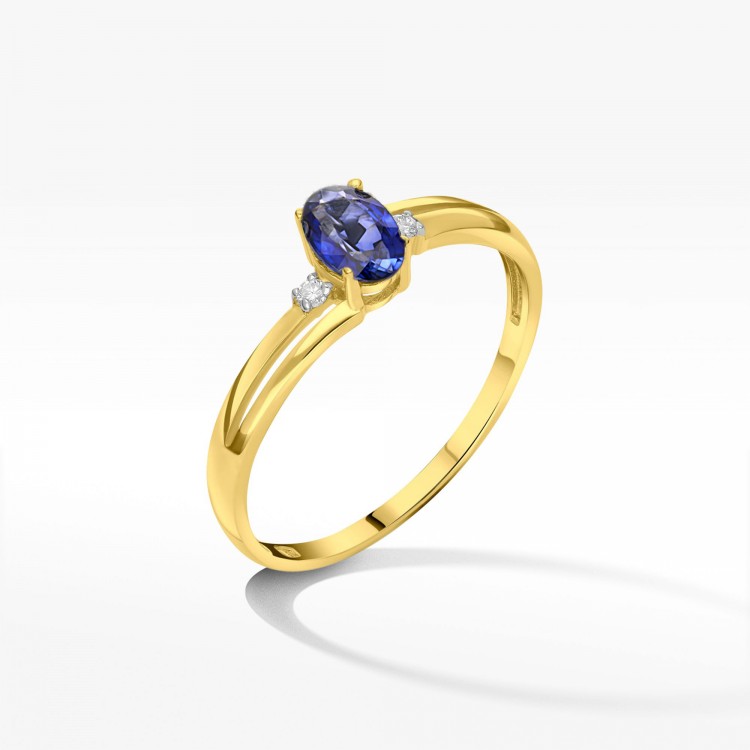 Złoty pierścionek z szafirem i diamentami