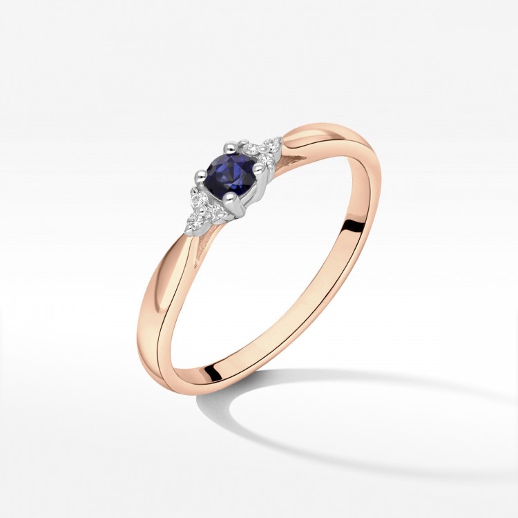 Złoty pierścionek z szafirem