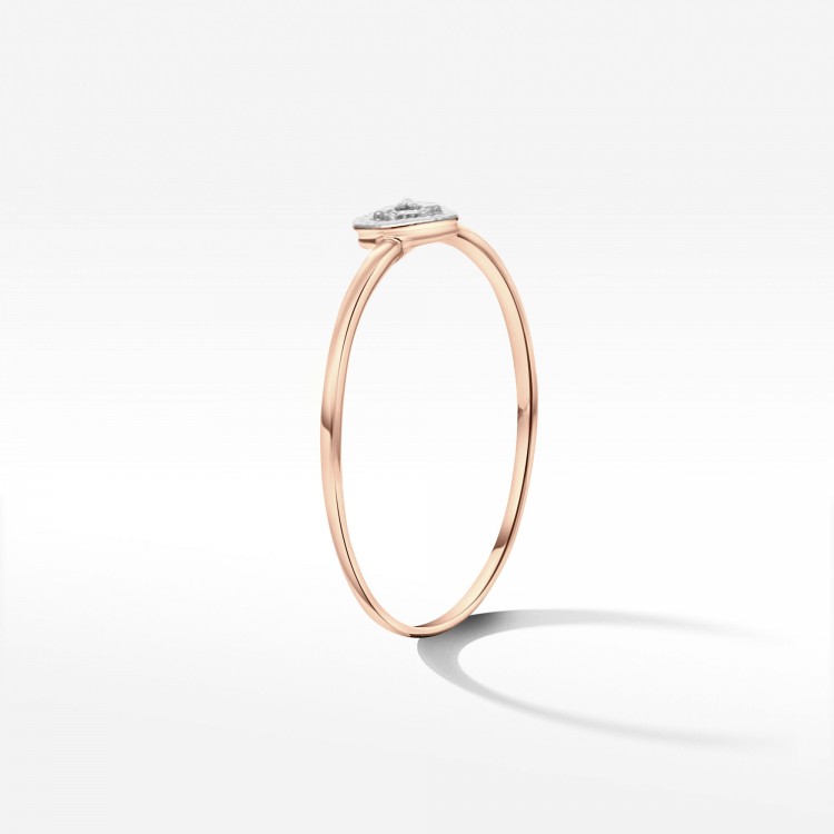 Pierścionek serce z diamentem