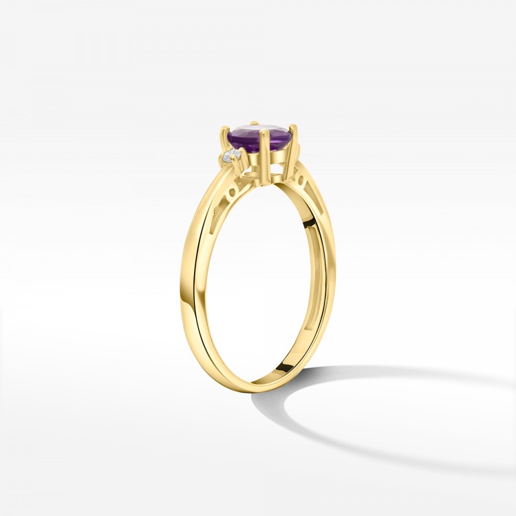 Złoty pierścionek z amestytem