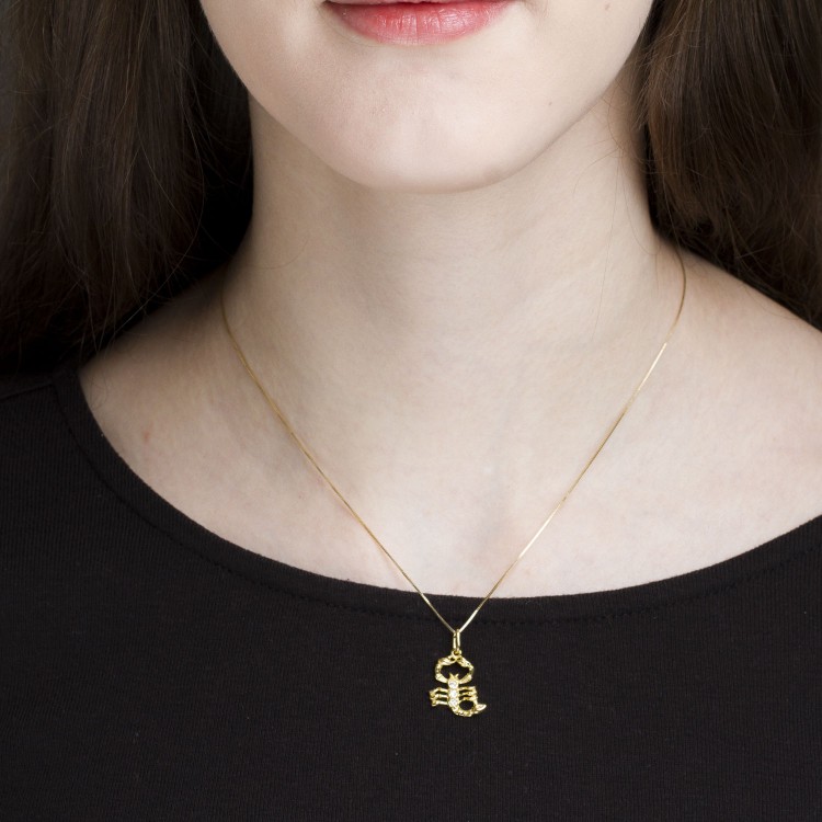 Zawieszka ze złota skorpion