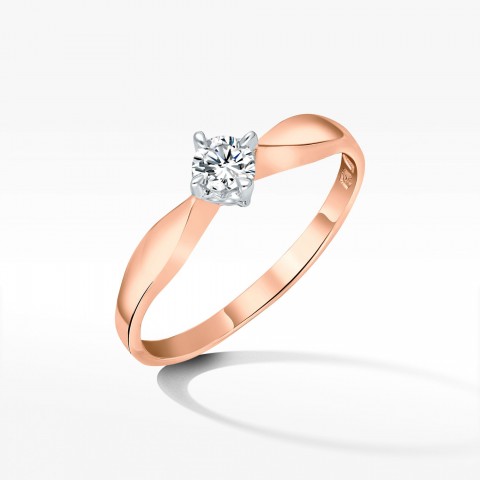 Pierścionek z różowego złota z diamentem