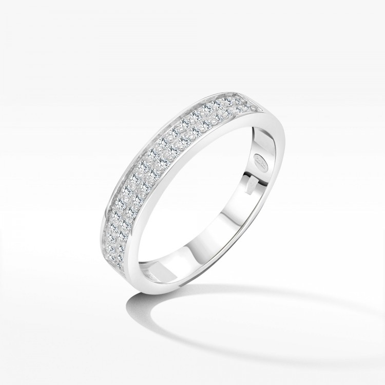 Pierścionek z diamentami