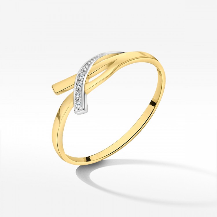 Pierścionek zaręczynowy z diamentami