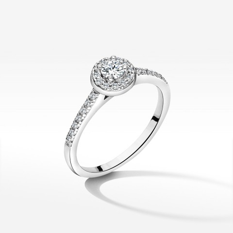 Złoty pierścionek z diamentami