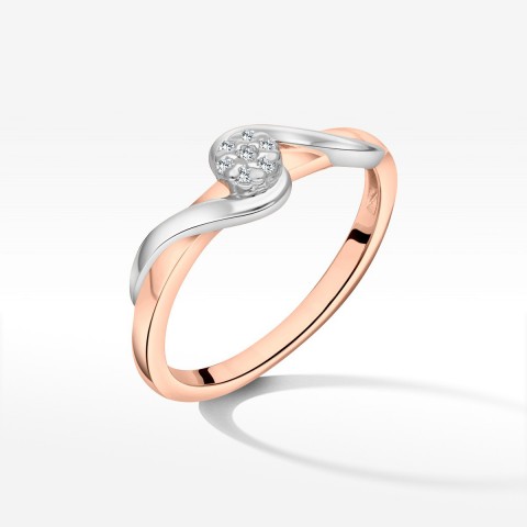 Pierścionek zaręczynowy z diamentami