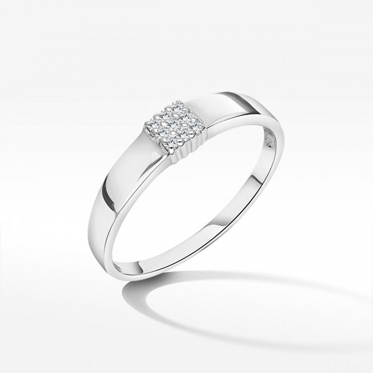 Złoty pierścionek z diamentami