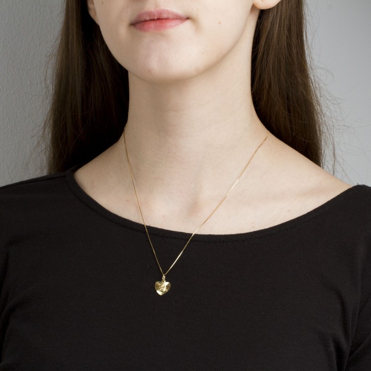 Zawieszka ze złota medalik