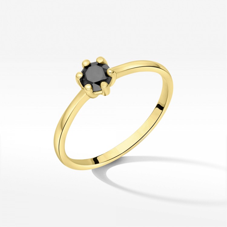 Pierścionek z czarnym diamentem