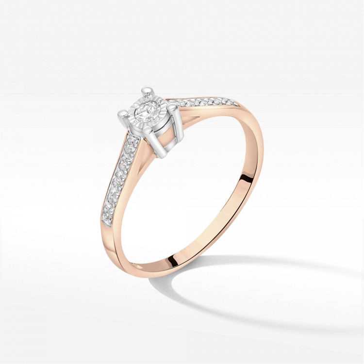 Pierścionek ze złota z diamentami