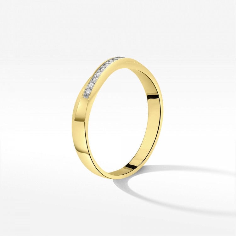 Pierścionek z diamentami