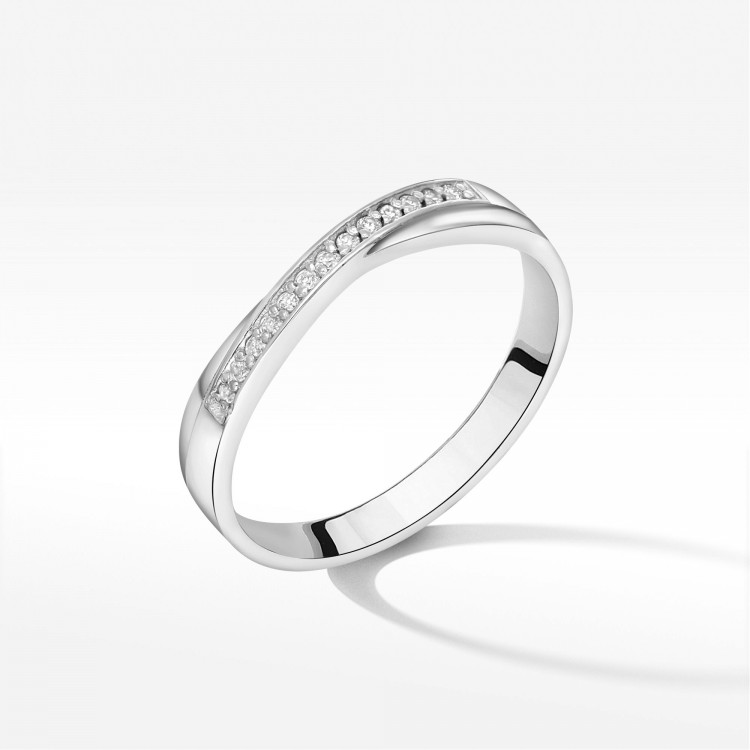 Pierścionek z diamentami