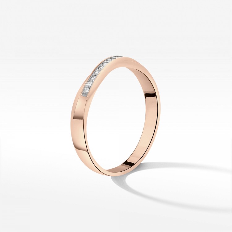 Pierścionek z diamentami