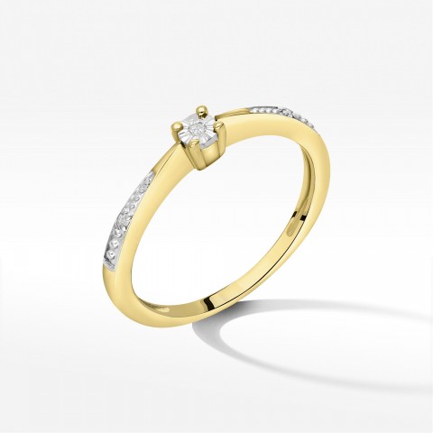 Pierścionek ze złota z diamentami