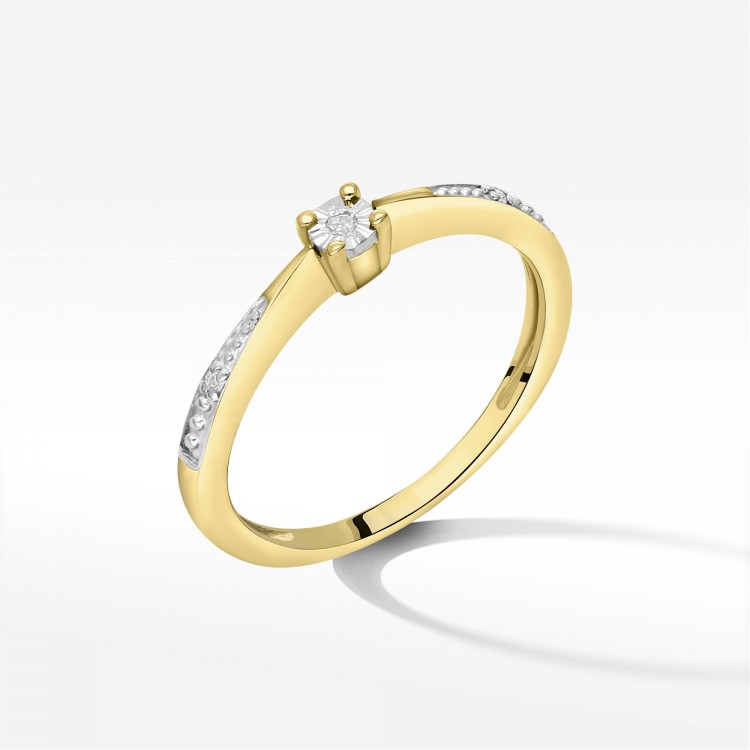 Pierścionek ze złota z diamentami