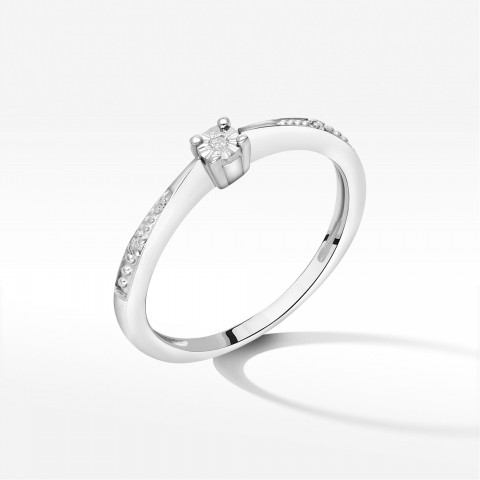 Pierścionek ze złota z diamentami