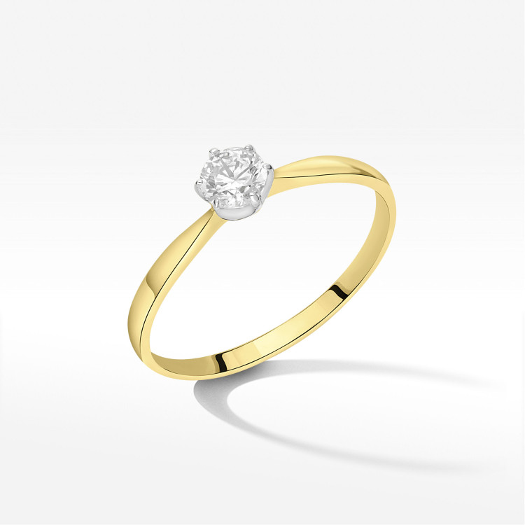 Pierścionek ze złota z cyrkonią