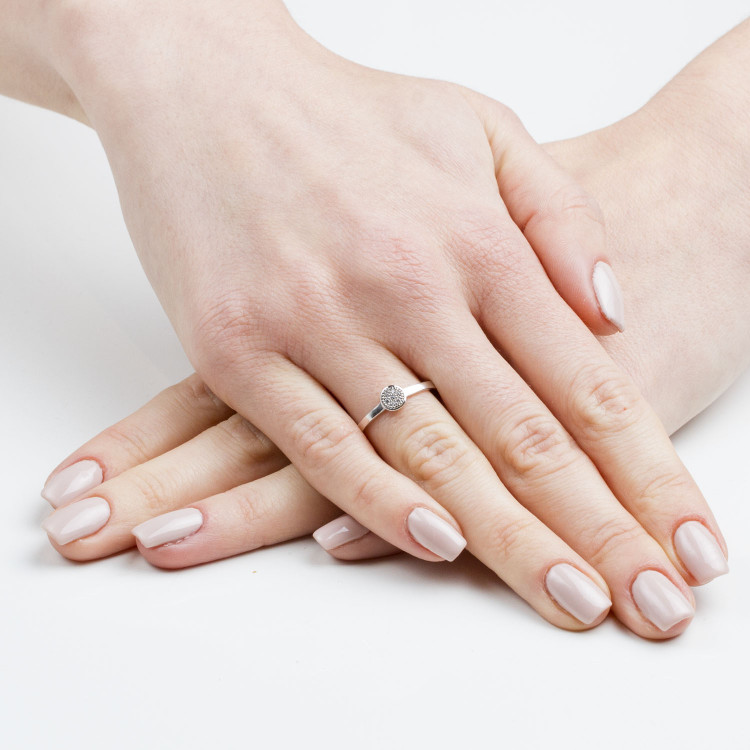 Pierścionek ze złota z cyrkoniami