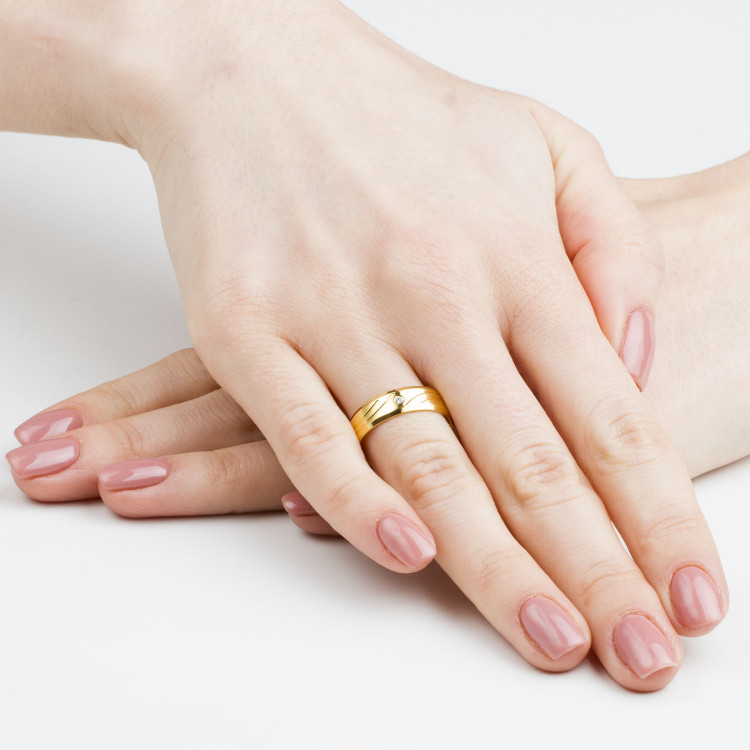 Obrączki ślubne z białego złota 5.5mm fazowane