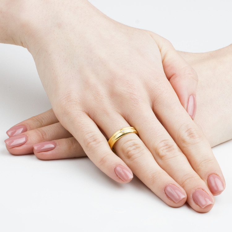 Obrączki ślubne z żółtego złota 5mm fazowane