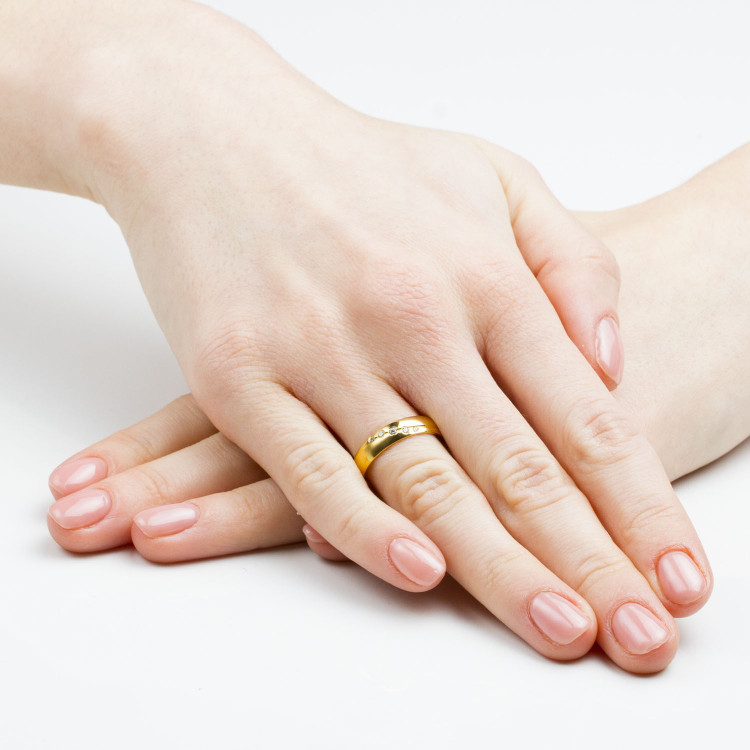 Obrączki ślubne z różowego złota 4.5mm półokrągłe