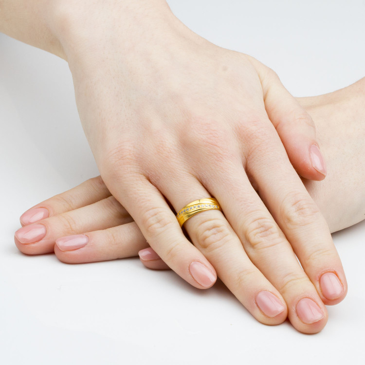 Obrączki ślubne z białego złota 5.5mm półokrągłe