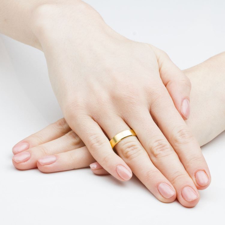 Klasyczne obrączki z żółtego złota 5.5mm fazowane