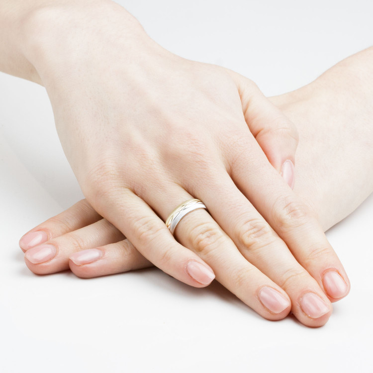 Obrączki ślubne z dwukolorowego złota 5.7mm półokrągłe