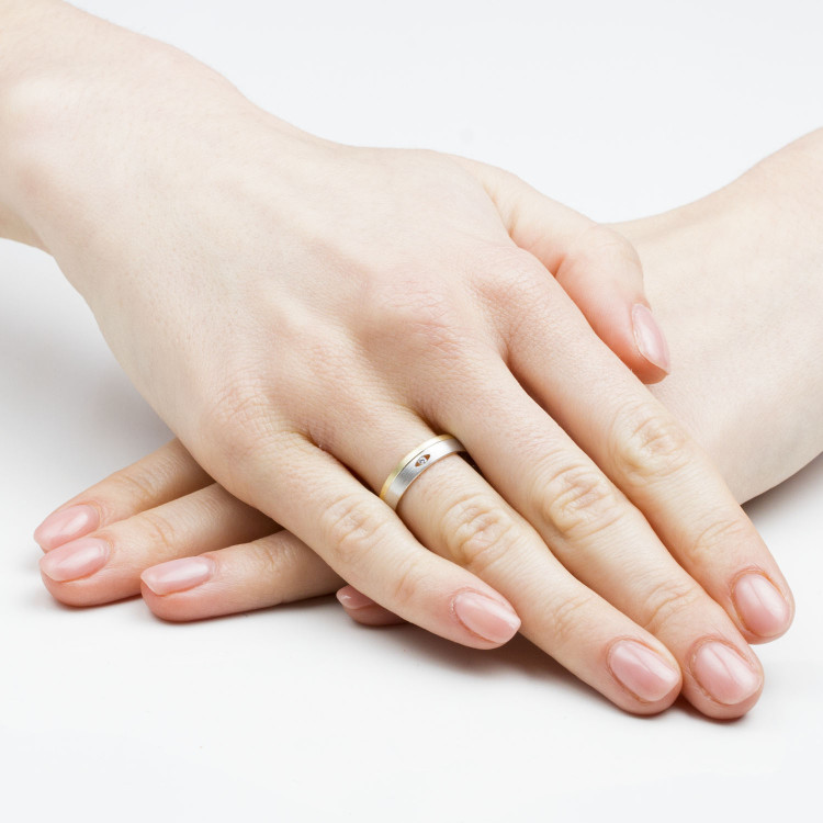 Obrączki ślubne z białego złota 4.5mm półokrągłe