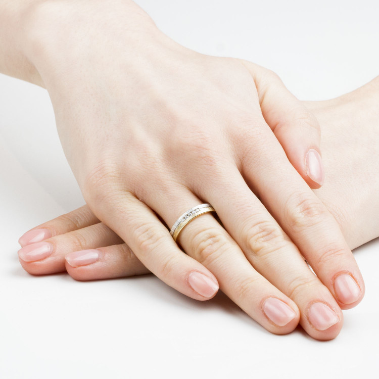 Obrączki ślubne z białego złota 4mm płaskie