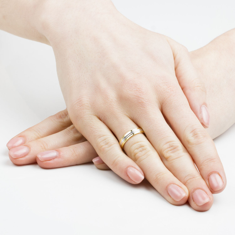 Obrączki ślubne z dwukolorowego złota 5mm płaskie