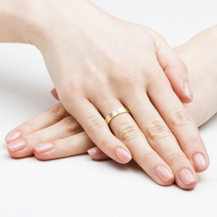 Obrączki ślubne z białego złota 4mm płaskie