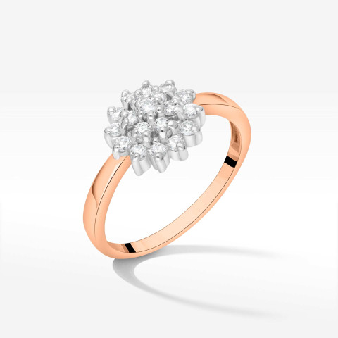 Pierścionek zaręczynowy z diamentami