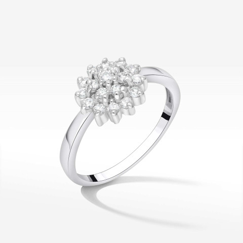 Pierścionek zaręczynowy z diamentami