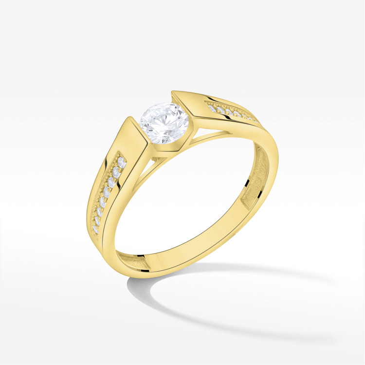 Pierścionek ze złota z cyrkoniami