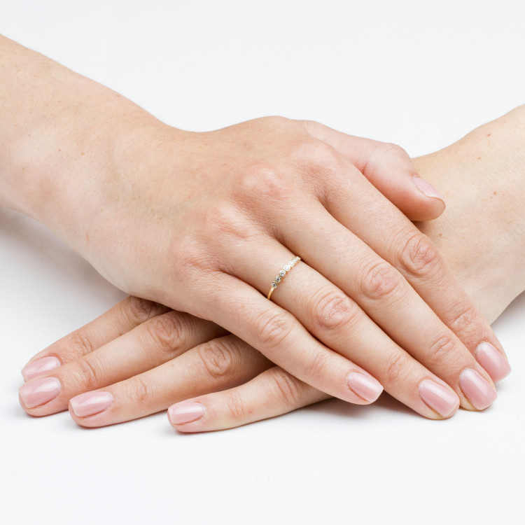 Pierścionek ze złota z cyrkoniami