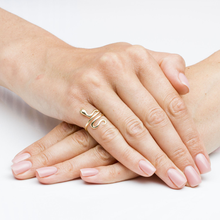 Pierścionek ze złota wąż