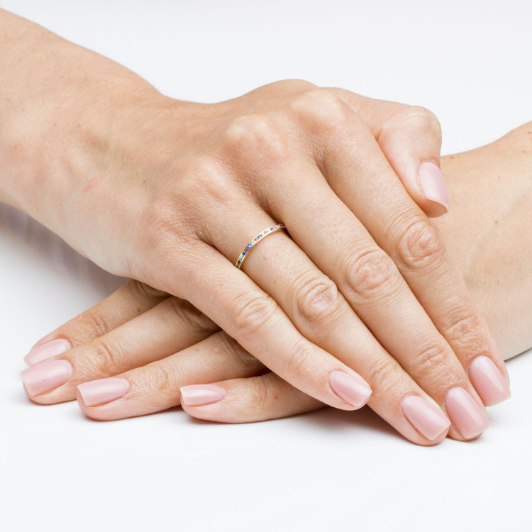 Pierścionek ze złota z kolorowymi cyrkoniami