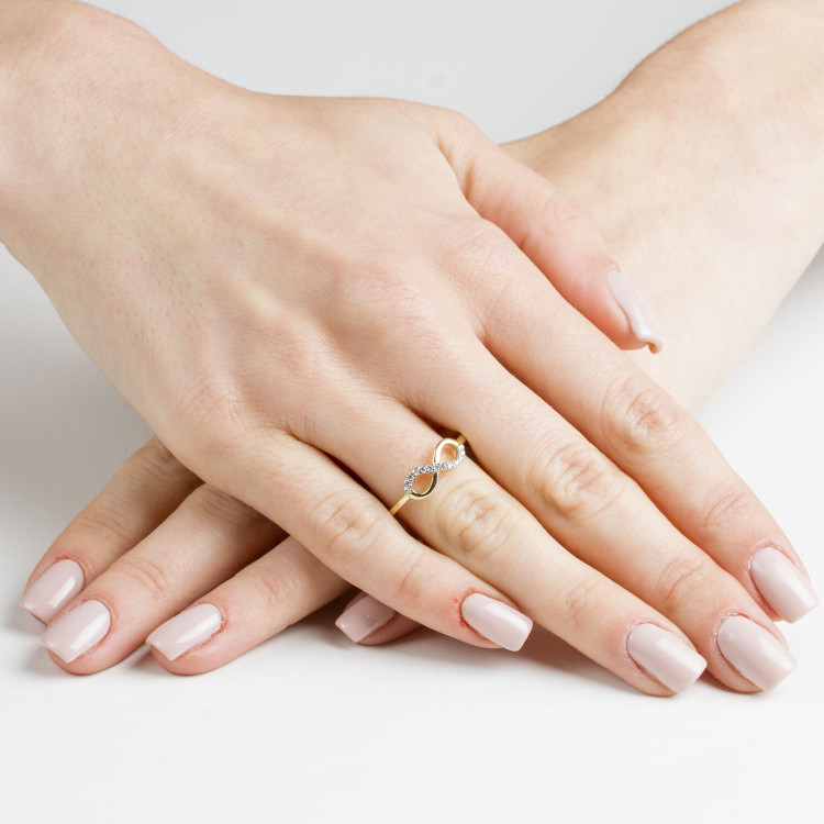 Pierścionek ze złota nieskończoność z cyrkoniami