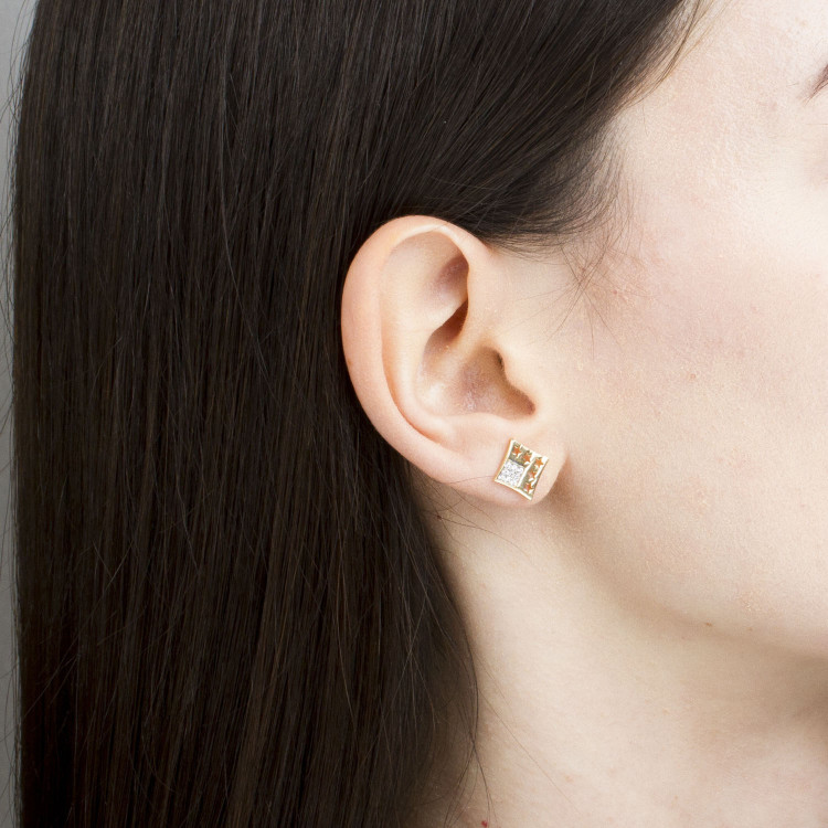 Kolczyki ze złota z gwiazdkami i cyrkoniami