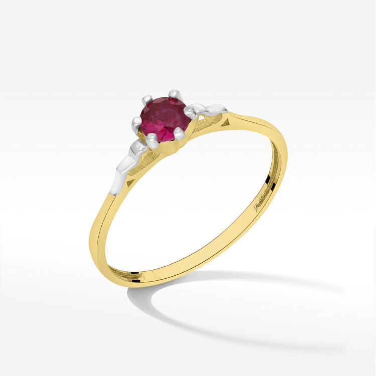 Pierścionek ze złota z różową cyrkonią