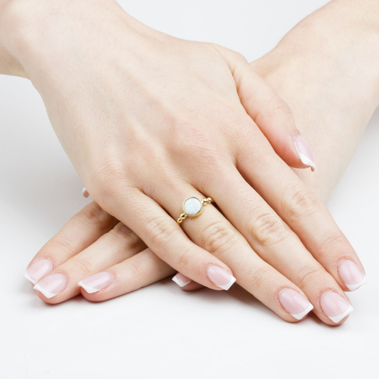 Pierścionek ze złota z opalem